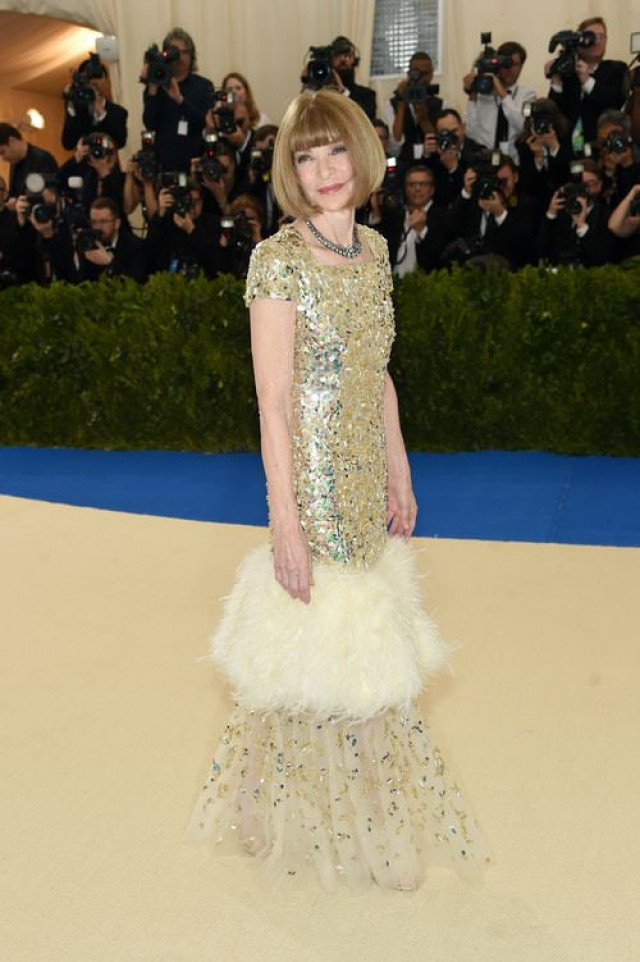 Anna Wintour in Chanel gown